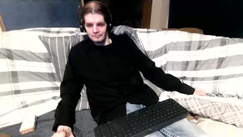 Snapshot of bponie1 chatting on February 21, 1:39 am bponie1 online show from February 21, 1:39 am