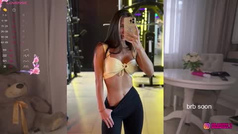 Snapshot of brabuss_ chatting on March 13, 5:36 am Lana online show from March 13, 5:36 am