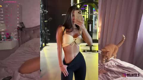 Snapshot of brabuss_ chatting on March 14, 5:57 am Lana online show from March 14, 5:57 am