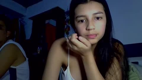 Snapshot of brad_and_emma293215 chatting on February 15, 3:47 am brad_and_emma293215 online show from February 15, 3:47 am