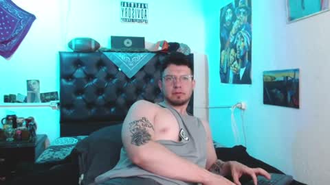 brad hot boy online show from January 10, 4:20 pm