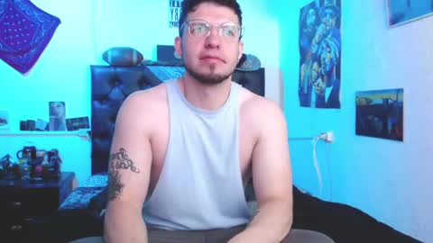 brad hot boy online show from January 25, 3:30 pm