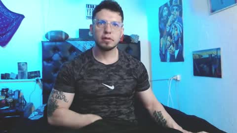 brad hot boy online show from September 20, 4:30 pm