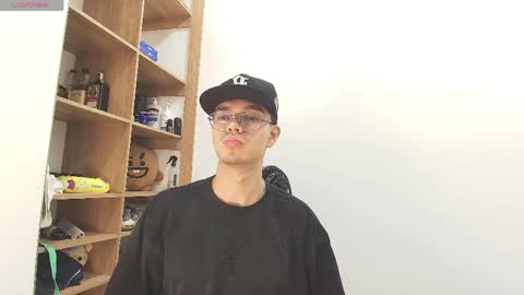 brad_lee_ online show from June 8, 12:58 am
