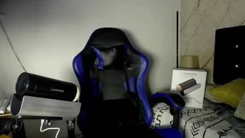 Snapshot of brad_usma chatting on November 7, 7:58 pm BRAD USMA online show from November 7, 7:58 pm