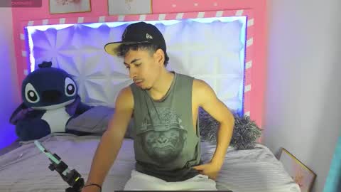 Snapshot of brad_usma chatting on November 12, 2:01 am BRAD USMA online show from November 12, 2:01 am