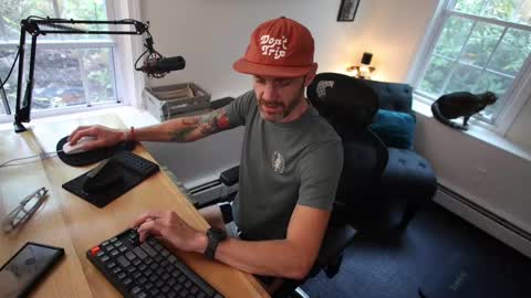 Snapshot of bradbronton chatting on October 14, 7:14 pm BradBronton online show from October 14, 7:14 pm