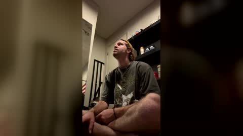 braden_thompson2012 online show from April 18, 7:56 am