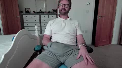 bradley77777 online show from January 17, 12:31 pm