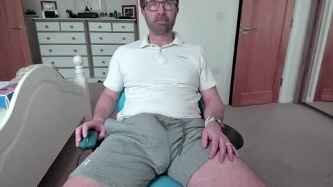 bradley77777 online show from February 17, 2:15 pm