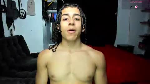 Snapshot of bradley_strong_ chatting on June 18, 11:31 pm Bradley Strong online show from June 18, 11:31 pm