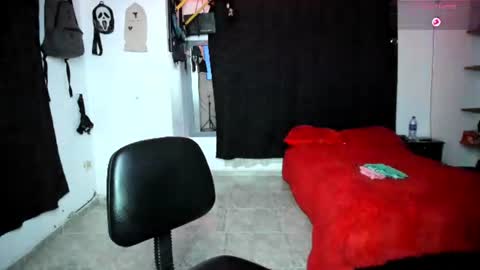Snapshot of bradley_strong_ chatting on July 9, 2:37 am Bradley Strong online show from July 9, 2:37 am