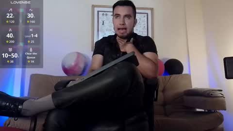 Bradley Colton Independ Model online show from October 7, 3:31 pm