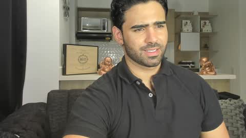 bradleymartin7 online show from January 25, 11:43 pm