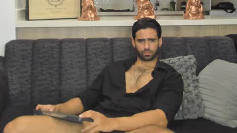 bradleymartin7 online show from February 1, 1:44 am