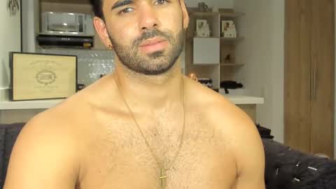 bradleymartin7 online show from February 27, 12:10 am