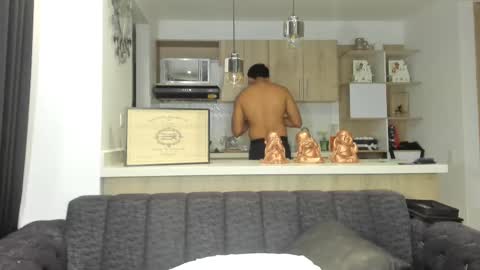 bradleymartin7 online show from March 1, 2:26 am