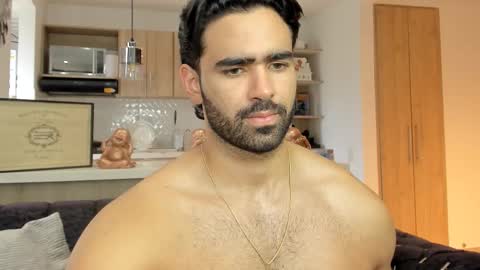 bradleymartin7 online show from October 4, 8:51 pm