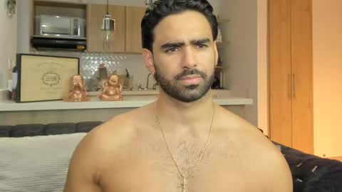 bradleymartin7 online show from November 5, 11:38 pm