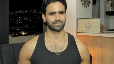 bradleymartin7 online show from December 4, 12:09 am