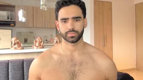 bradleymartin7 online show from February 1, 4:16 pm