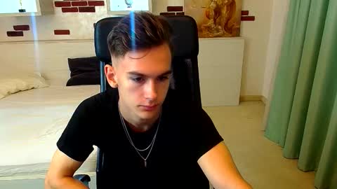 BradyFlint online show from October 18, 4:15 am