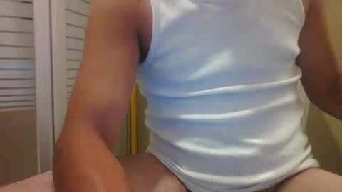 Snapshot of bradynoggle chatting on October 2, 1:51 pm bradynoggle online show from October 2, 1:51 pm