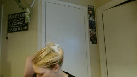 i am a naughty jedi knight online show from March 29, 2:17 pm