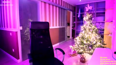 Snapshot of braingirl chatting on December 29, 6:49 pm I see you X-twitter its braingirl online show from December 29, 6:49 pm