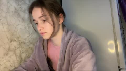 Kate online show from March 25, 6:47 pm