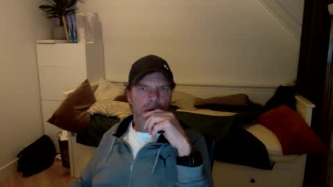 Bram online show from December 9, 4:47 pm