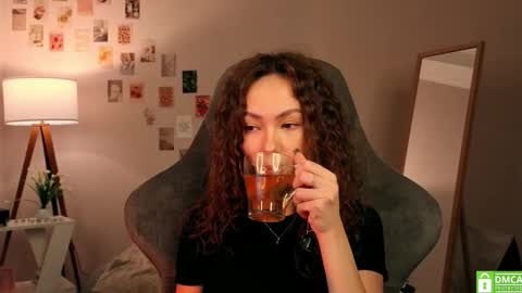 Lilly online show from November 11, 12:38 pm