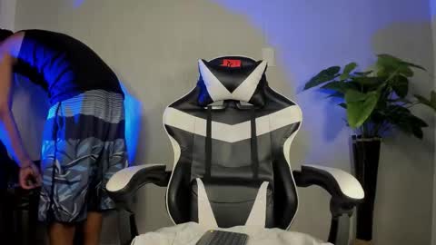 Brand  online show from December 14, 8:30 am