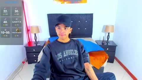 Snapshot of brand_hades chatting on December 16, 6:38 pm B R A N D online show from December 16, 6:38 pm