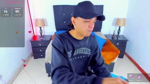 Snapshot of brand_hades chatting on December 17, 3:17 pm B R A N D online show from December 17, 3:17 pm