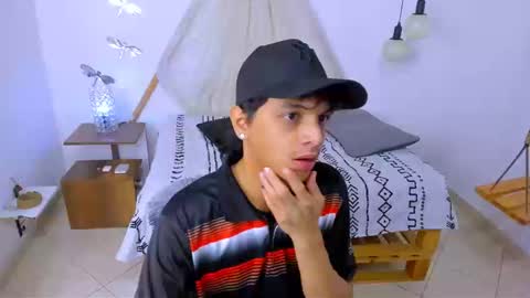 Snapshot of brand_hades chatting on September 11, 4:34 am B R A N D online show from September 11, 4:34 am