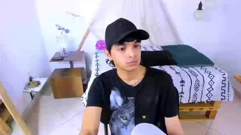 Snapshot of brand_hades chatting on September 19, 2:18 pm B R A N D online show from September 19, 2:18 pm