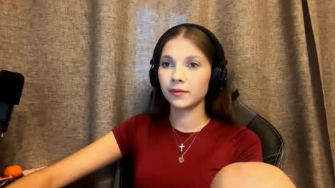 Alice online show from October 27, 1:37 pm