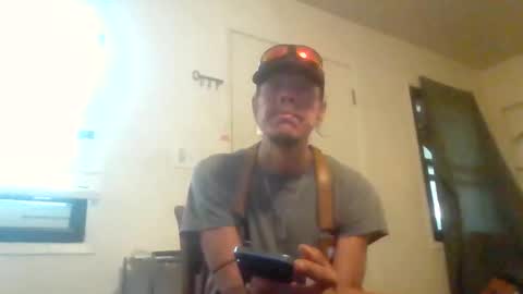 Snapshot of brandenandtribe005 chatting on June 1, 3:14 pm brandenandtribe005 online show from June 1, 3:14 pm