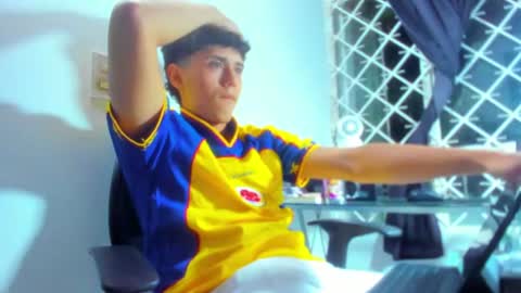 Snapshot of brandom_smith1 chatting on June 17, 2:03 am jacobo online show from June 17, 2:03 am