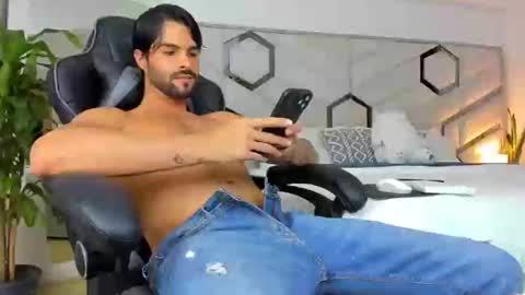 Brandon and Nath online show from December 14, 10:07 pm