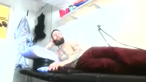 Snapshot of brandonchampagne7 chatting on November 23, 8:58 am brandonchampagne7 online show from November 23, 8:58 am