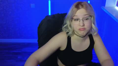 Belle  online show from January 16, 4:49 am