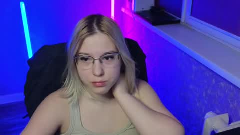 Belle  online show from February 28, 1:05 am