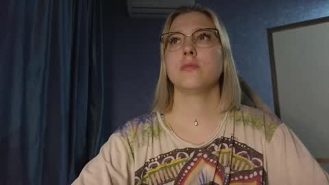 Belle  online show from November 15, 2:46 pm