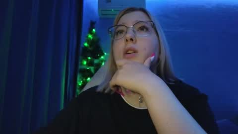 Belle  online show from December 15, 10:52 am