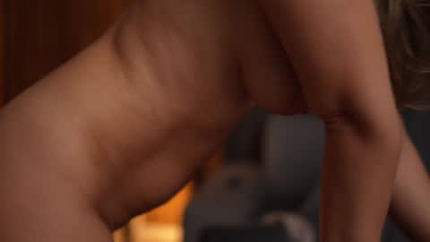 Snapshot of brandywhite chatting on December 17, 8:12 am Alex online show from December 17, 8:12 am