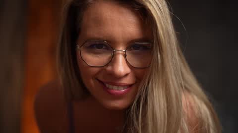 Snapshot of brandywhite chatting on January 19, 10:50 am Alex online show from January 19, 10:50 am