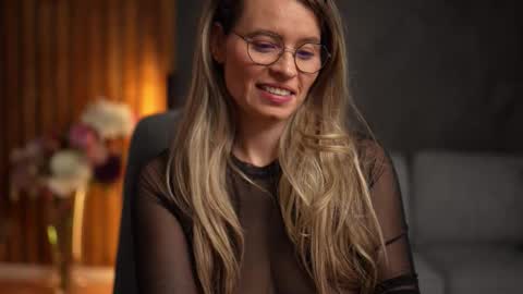 Snapshot of brandywhite chatting on September 11, 5:40 am Alex online show from September 11, 5:40 am