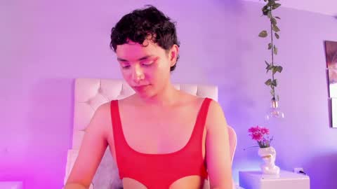   online show from December 17, 4:43 pm